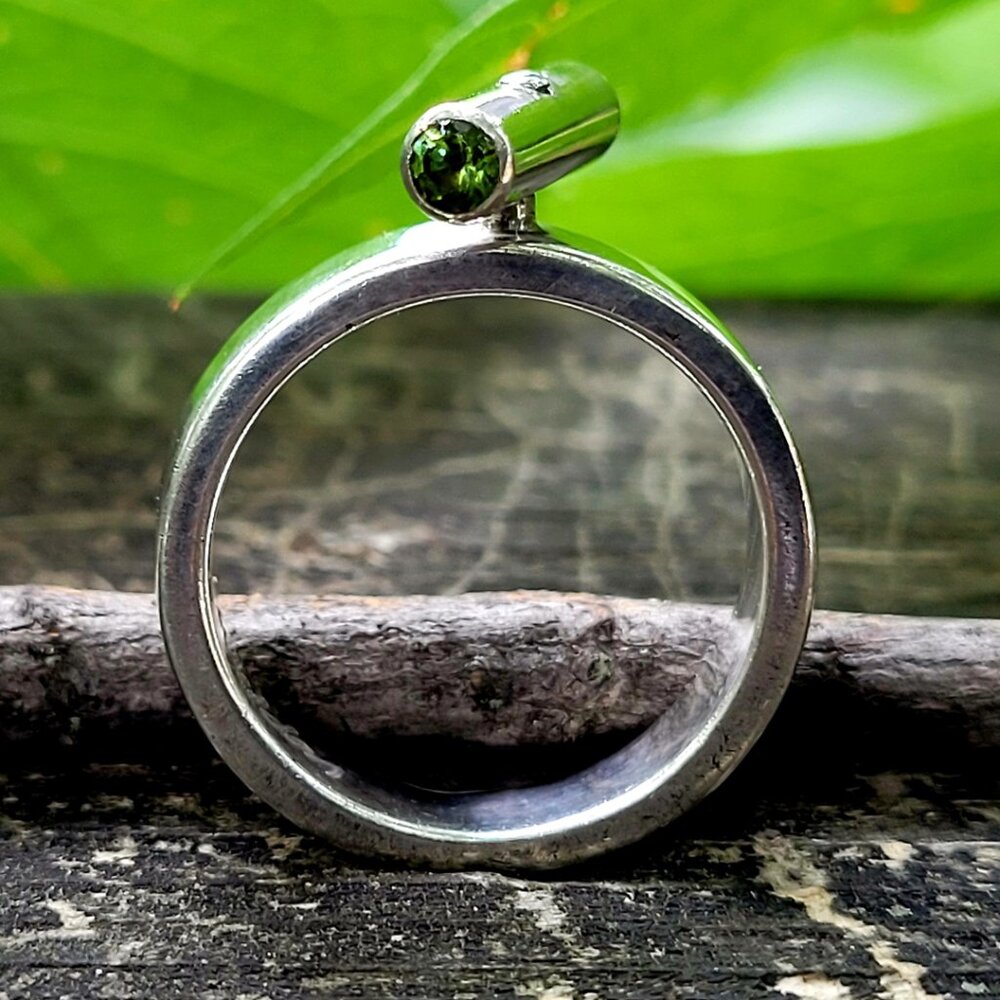 VTG Handmade Modern Spinner Ring - Size 8